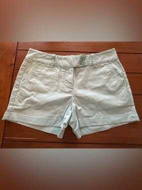 Women’s vineyard vines shorts